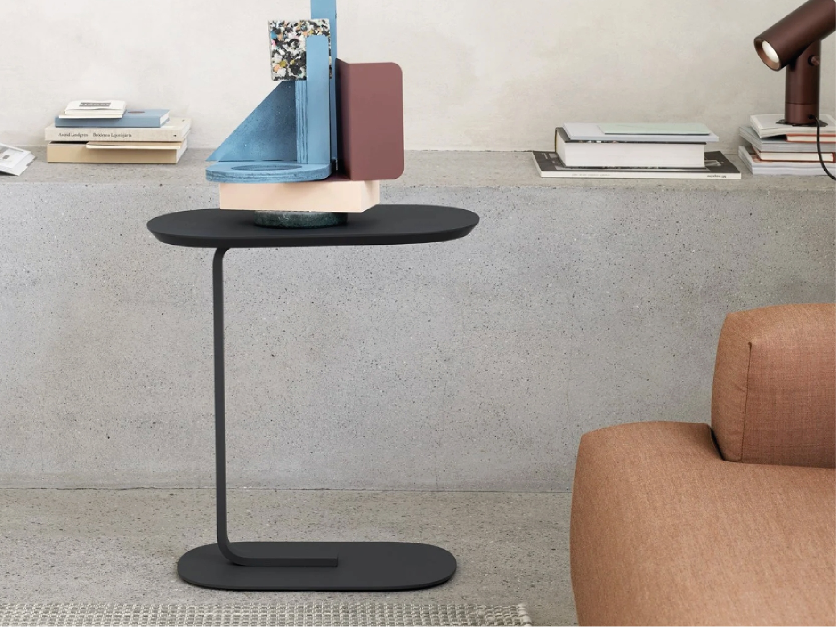 Related Side Table black